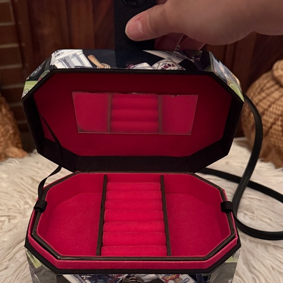 Martini Jewelry Box Handbag - Picture 6 of 10